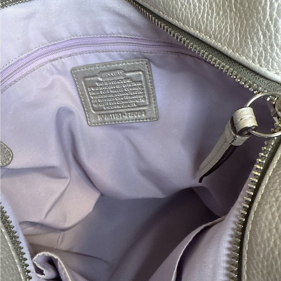 Coach EUC Silver Women's Shoulder Bag - Picture 4 of 9